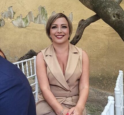 Antenna telefonica vicino le abitazioni, l’ira di Annarosa Sessa: «Il Comune di Pagani deve risposte alla città»